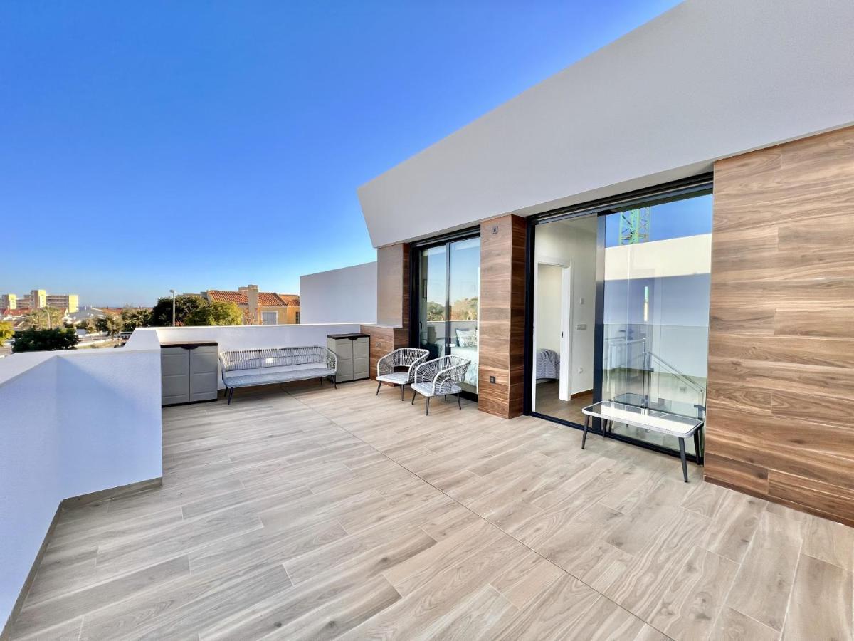 La Masion De Tout Seasonal Rental 엘 캄펠로 외부 사진