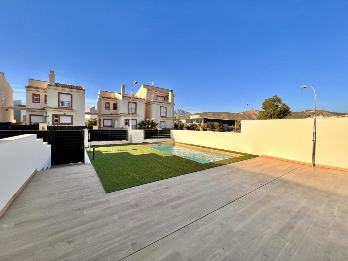 La Masion De Tout Seasonal Rental 엘 캄펠로 외부 사진