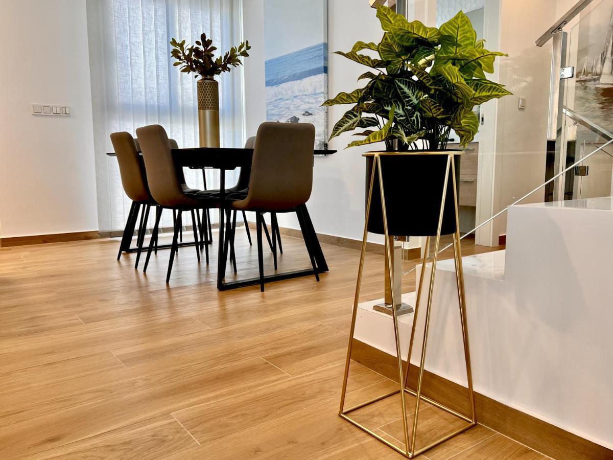 La Masion De Tout Seasonal Rental 엘 캄펠로 외부 사진